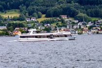 Die MS Karl Eder ist auf dem Traunsee unterwegs. • © skiwelt.de - Christian Schön