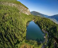 Der Tristachersee gehört zu Tristach in Osttirol. • © TVB Osttirol, Stadtgemeinde Lienz