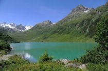 Der Vermuntsee mit einem herrlichen Ausblick auf das Silvretta-Gebiet • © illwerke vkw AG, Patrick Säly Photography