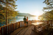 Die Aussichtsplattform am Slow Trail am Weissensee.  • © Weissensee Information, Gert Perauer