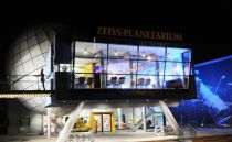 Außenansicht des Zeiss Planetariums in Schwaz. • © Planetarium Schwaz