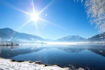 Der Zeller See in ein winterliches Kleid gehüllt. • © Zell am See-Kaprun Tourismus / Faistauer Photography