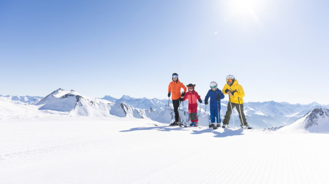 Spaß im Schnee mit der ganzen Familie. // Foto: Serfaus-Fiss-Ladis Marketing GmbH, danielzangerl.com