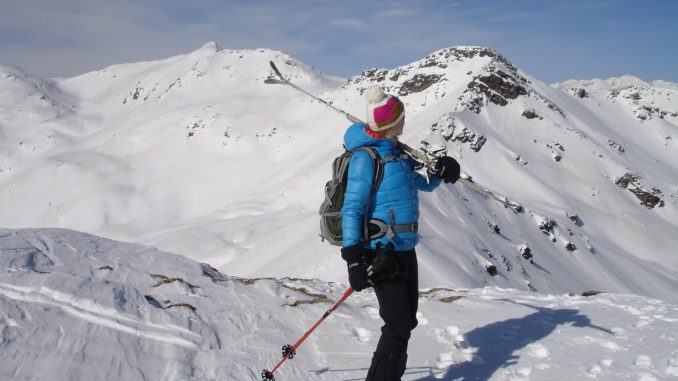 skier-274389_1920 Gute Skiausrüstung muss nicht immer teuer sein. // Foto: pixabay.com