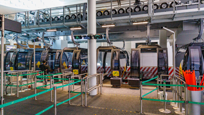 7-schladming-planaibahn-I-c-alpintreff-christian-schoen Einstieg in die Planaibahn in Schladming - natürlich nur mit gültigem Skipass möglich. // Foto: skiwelt.de